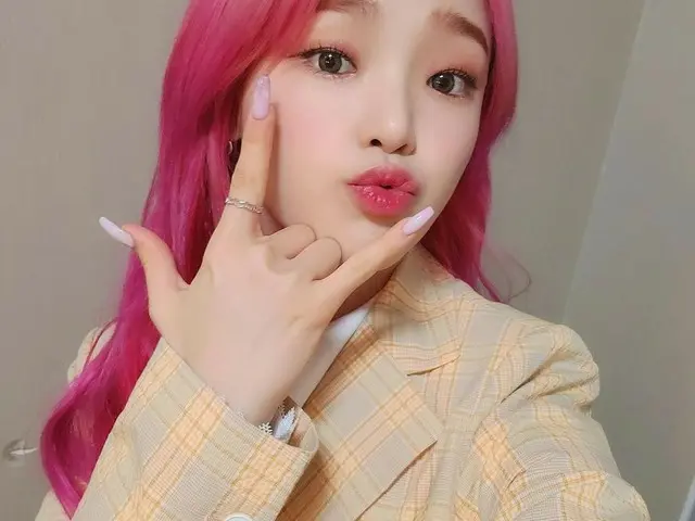 OH MY GIRL スンヒ、幼少期の写真を公開