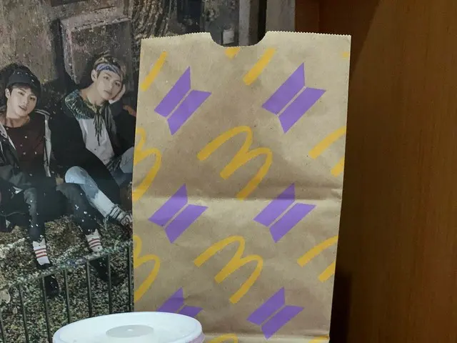 【d公式big】WTF？！：$＆/＆ #BTS meal on my country was sold out on the first day so i ne