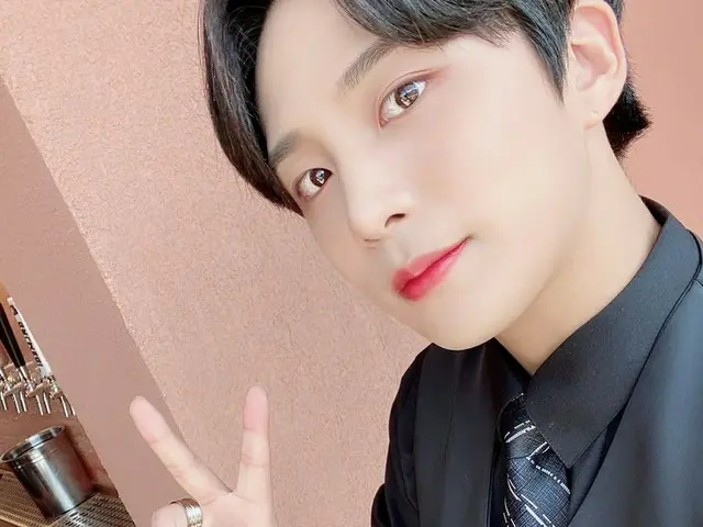 【T公式】ATEEZ、[ #ジョンホ] ATINY毛蟹の？ #ATEEZ #ATEEZ