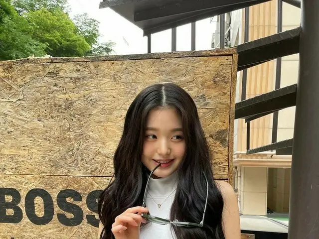 IZ*ONE 出身チャン・ウォニョン、スタイルがずば抜けていると話題