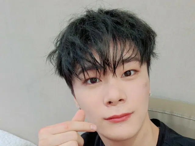【T公式】ASTRO、メカニックに戻ったSHOW CHAMPION_ U-！ロハの心整備ましたか？！😁 #ASTRO #アロハ