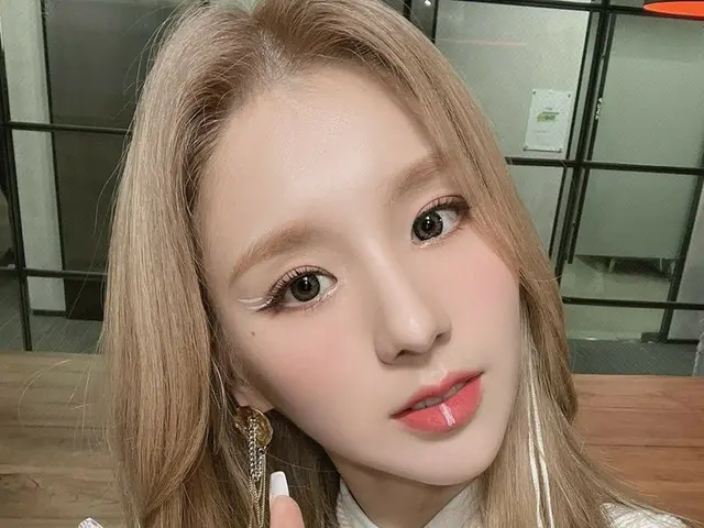 【t公式】今月の少女(Loona)、 #今月の少女(LOONA)色でエムカー染色し、時間🎨しばらくして、午後6時(KST)開始される「エムカウントダウン」から