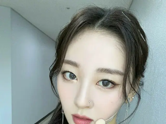 【t公式】今月の少女(Loona)、しばらくして、午後3時50分(KST)に放送される「人気歌謡」で #今月の少女(LOONA)の「PTT(Paint The 