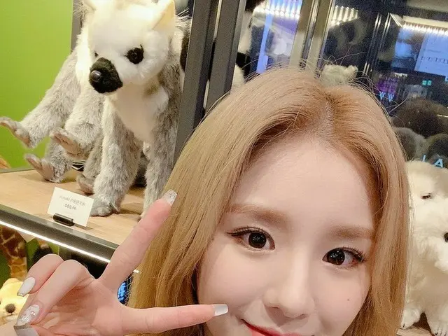【t公式】今月の少女(Loona)、しばらくして、午後11時(KST)SBSパワーFM「ディンディンのMusic High」に今月の少女ヒジンが出演し🐰無泊こ