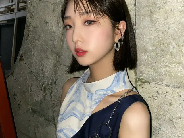 【t公式】今月の少女(Loona)、曇りも #今月の少女(LOONA)の「PTT(Paint TheTown)」の舞台を見たい色に塗ってしまう🐸☔️しばらくし