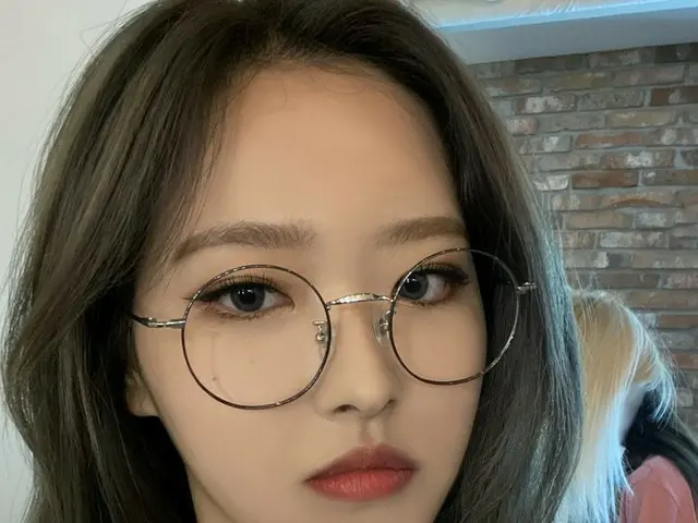 【t公式】今月の少女(Loona)、Orbit心ひきつけた#OliviaHyeの次の目標占領地は海？！🌊しばらくして、午後10時30分(KST)放送されるチャ