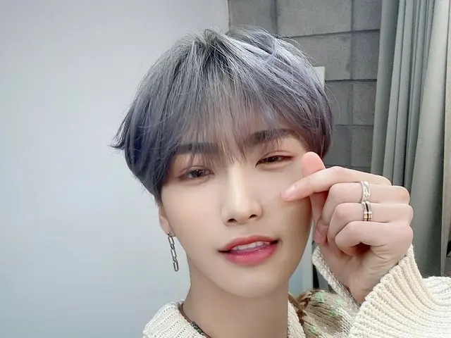 【T公式】ATEEZ、[ #トーチ]今日のバランスゲームメガネvsただ#ATEEZ #ATEEZ