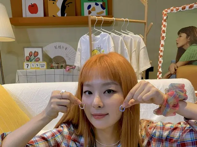 【t公式】RED VELVET、今日のホンスルDAYみんな楽しみましたか❓次も一緒に楽しい時間送り🧡  #英知#SEULGI #英知家 #知恵zip #Red
