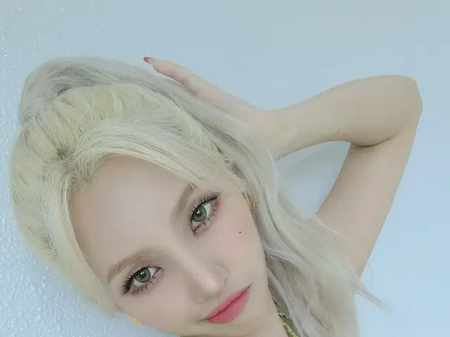 【t公式】(G)I-DLE_、[📸] 20210718 #人気歌謡童話の本で新鮮な突出妖精🧚✨同じだったソヨンがの「ピムピム(BEAM BEAM)」☀️人気