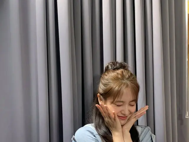 【t公式】RED VELVET、アッあなたは❓❗ブルーバースデーのオハ...？💧🎂後程みんなで私たちの演技の天才💜見知恵zipに行こうんです🧡  #英知