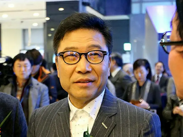 SMエンタのイ・スマン総括プロデューサー、50代の女性記者に40億ウォン台のマンション贈与と報道