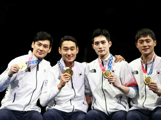 東京五輪フェンシングの男子サーブル団体で金メダルを獲得した韓国、チーム全員が“韓流スター級”と話題