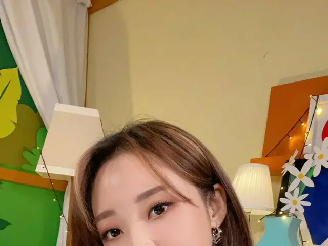 【t公式】MAMAMOO、[ #ムンビョル] 私たちムームー皆さんしばらく9時 星のネイバーナウ」studio ドアナイト」本放送を必ず見ており、残りの月曜日も