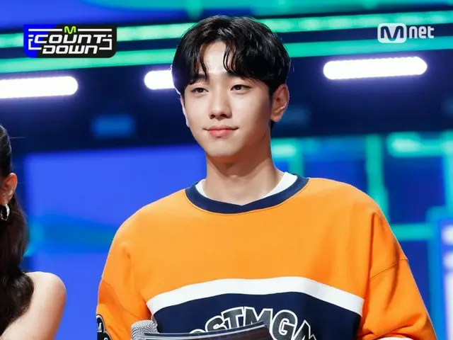 【t公式】(G)I-DLE_、RT MnetMcountdown：210729 #MCOUNTDOWN現場フォト ♬MC #ユンス＆ #MIYEON♬▶️Mor