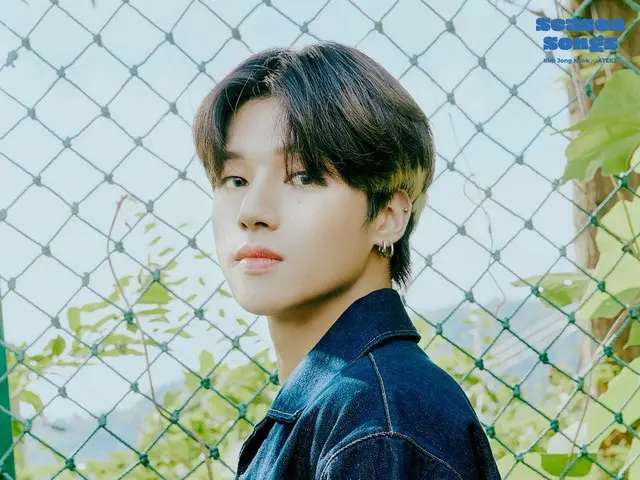 【T公式】ATEEZ、[📷] Kim Jong Kook X ATEEZ [Season Songs] Concept Photo」ウヨン(WOOYOUNG)
