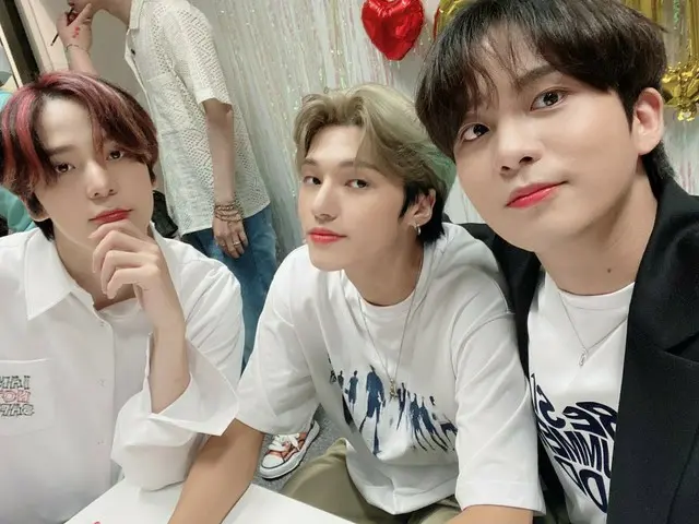 【T公式】ATEEZ、[ #ジョンホ]昨日のセルカ✨ #ATEEZ #ATEEZ