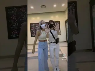 【公式】SISTAR_出身ヒョリン、愛ムᆼディ💙|二つのうち選ん(Summer or Summer)Dance Challenge |ヒョリンXダソム(HYO