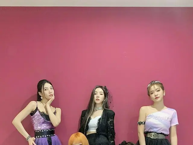 【t公式】RED VELVET、みなさん今日音楽中心！みんな見ました？それぞれの人生で、私たちはすべてのクイーンでありキングであり、一緒にいる時より美しい存在に