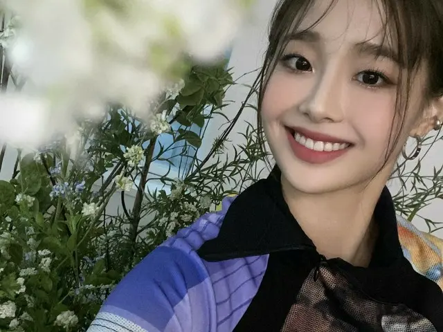 【t公式】今月の少女(Loona)、[ #中央/ #Chuu]背景画像変更するされなかったかOrbit🥴💗サランヘヨ💗さて✋🏻単語、文章はかなりの本チュ