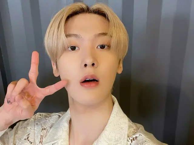【T公式】ASTRO、私はマカロンを食べるの😁