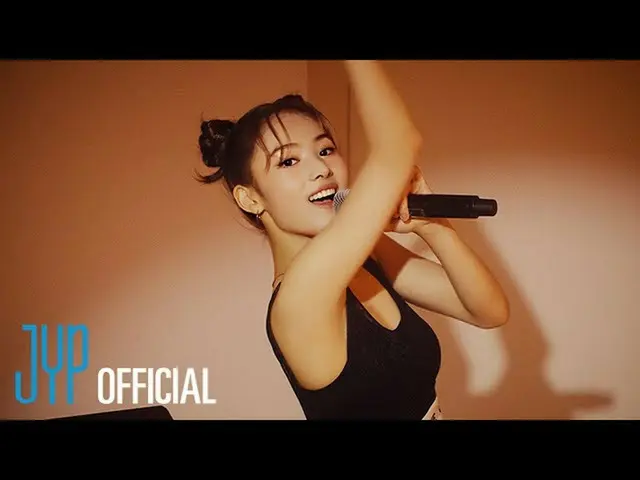 JYPの新人ガールズグループメンバーのJINNI、カバー映像が話題