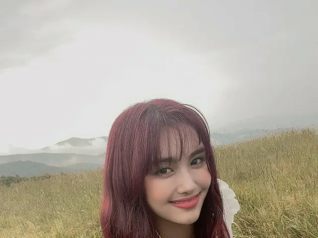 【t公式】EVERGLOW、[ #AISHA]フォーエバーみんなミュージックビデオを見ている？このように良く意味深いことに私たちEVERGLOWが一緒にすること