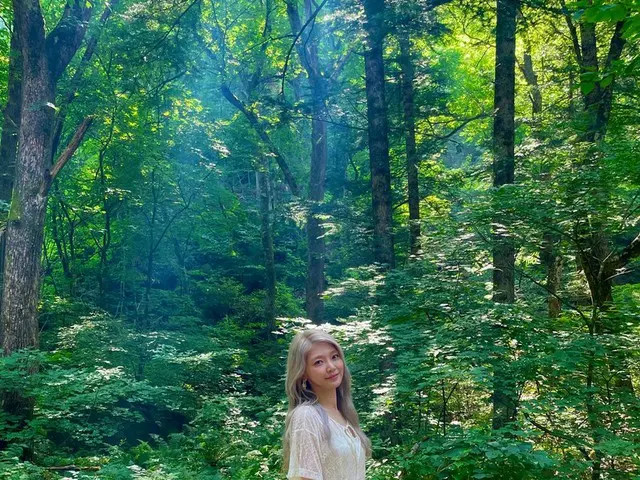 【t公式】EVERGLOW、