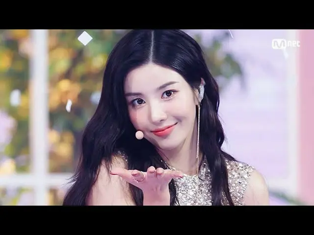 【公式mnk】「初公開「華麗魅惑美」クォン・ウンビ_ 」の「Door」の舞台#MCOUNTDOWN_ EP.722 | Mnet 210826放送  