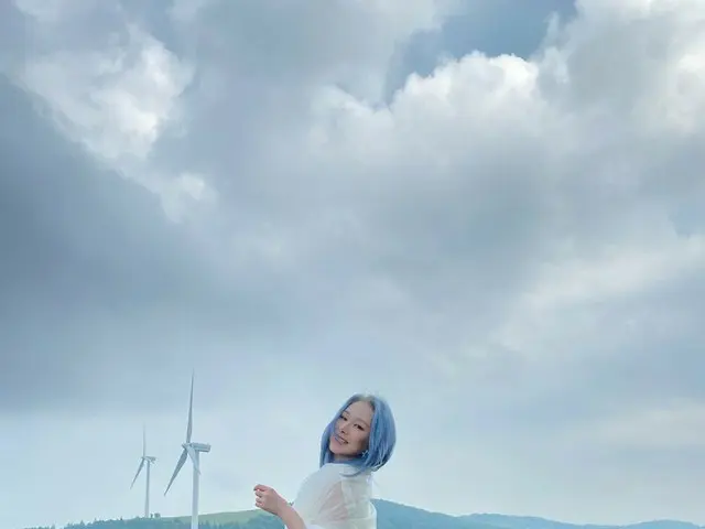 【t公式】EVERGLOW、