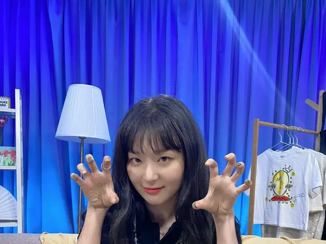 【t公式】RED VELVET、ブー👻怖かっか❓❗不気味な知恵zipも生成完了✌  #英知#SEULGI #英知家 #知恵zip #Red Velvet #R