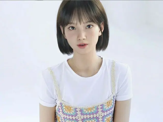 Virtual Humanのハン・ユア、芸能かい進出を控えてインスタグラムを開始