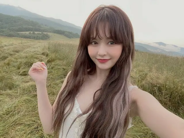 【t公式】EVERGLOW、