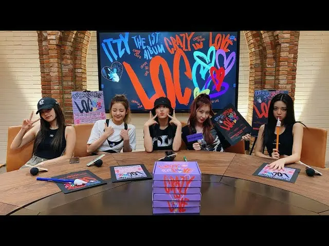 【t公式】ITZY、ITZY The 1st Album<CRAZY IN LOVE> Spoiler LIVE 💟Now On！ #ITZY #ITZY I