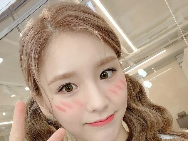 【t公式】今月の少女(Loona)、[ #ヒジン/ #HeeJin]オアクオアクちょっと遅い感がITZY万！🥺日めちゃめちゃ楽しかったよ #今月の少女(LOO