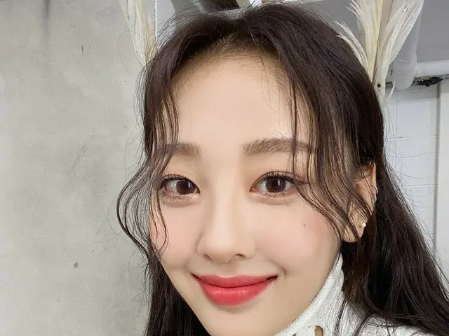 【t公式】今月の少女(Loona)、[ #イブ/ #Yves]🐰耳つきましたㅎヒ #今月の少女(LOONA)#LOONA