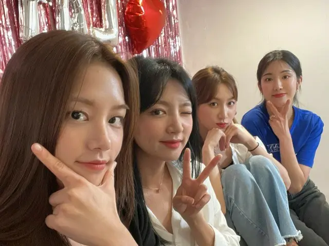 【t公式】LABOUM、[ #LABOUM] 3分前！ラテ集まれ❤ #LABOUM #VLIVE #ソヨン #ジエン #翌 #ソルビン  
