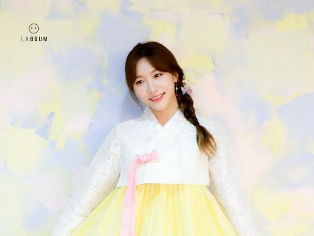 【t公式】LABOUM、[ #ソヨン]連休最終日までLABOUMと幸せ希望と韓服小ヨニてきました🌸 #LABOUM #LABOUM #秋夕