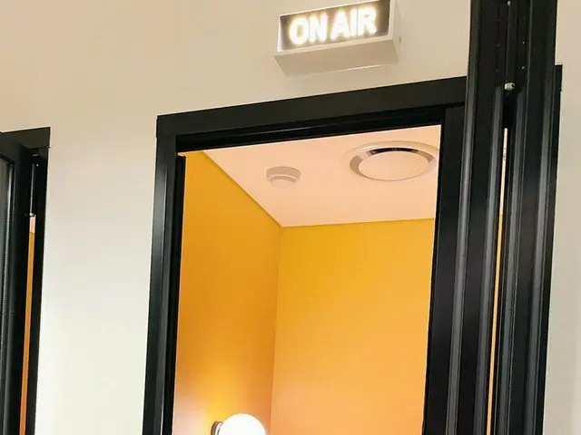 【t公式】MAMAMOO、[ #ムンビョル]今日は星がの「studio門ナイト」する日🙌🏻私たちムームー皆さんしばらくして、9時ネイバーナウで会い🧡 #M
