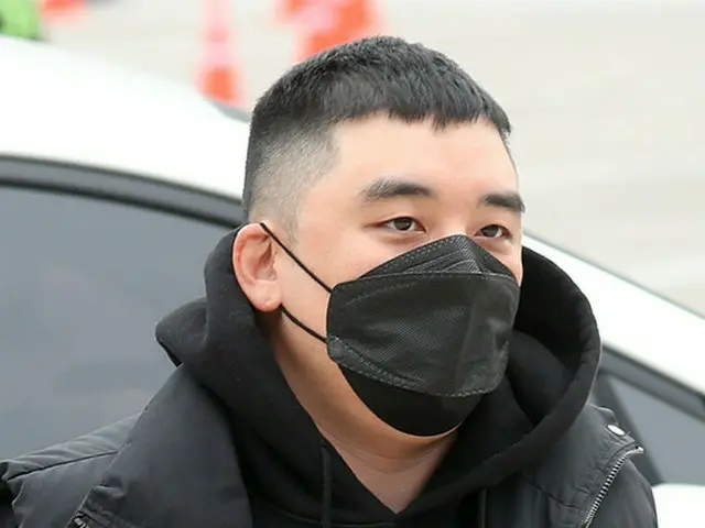V.I(元BIGBANG)、裁判のため除隊が保留に…国軍刑務所に移監か