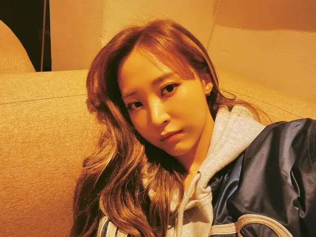 【t公式】MAMAMOO、[ #ムンビョル] 私たちムームー皆さんしばらく9時 今日も星と一緒にネイバー ナウ」studioドアナイト「楽しい金曜日の夜を過ごす