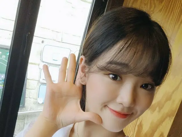 【t公式】OH MY GIRL、[ #OHMYAir] #スンヒの甘い歌で仕上げ日曜日の夜💕しばらくして、12時5分、「SBSよりリスン：風が吹く」今日も本放
