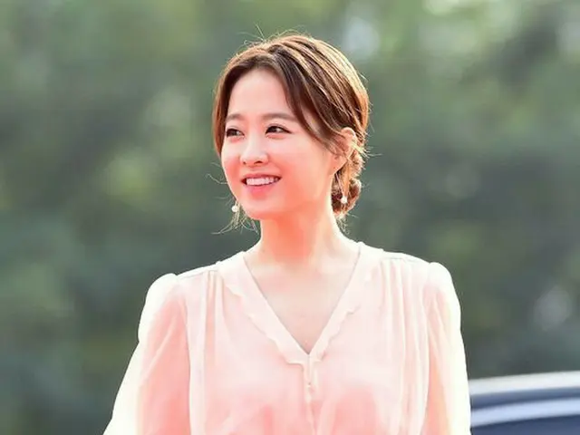 女優パク・ボヨン、「ソウルドラマアワード2017」レッドカーペット。