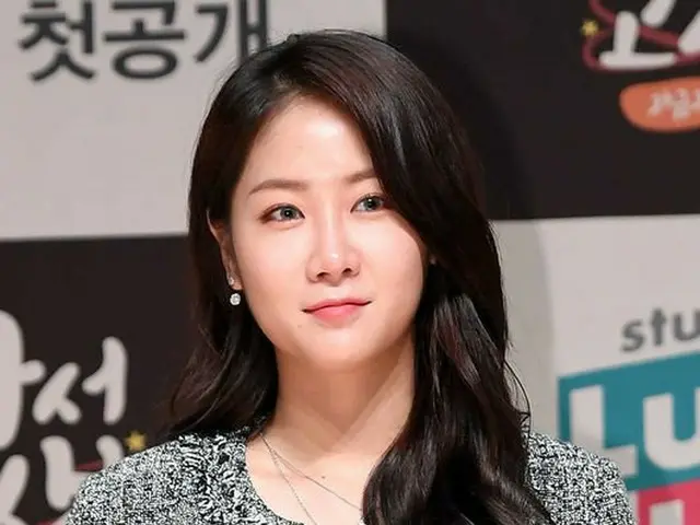 SISTAR 出身ソユ、JTBC新バラエティ「求めて苦労」制作発表会に出席。