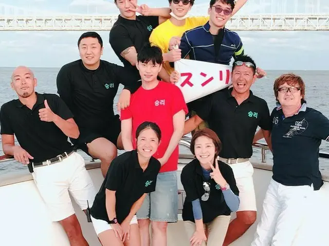BIGBANG V.I、SNS更新。