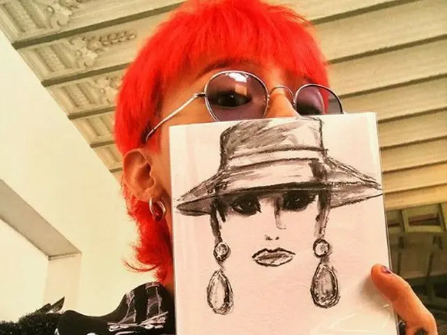 BIGBANG G-DRAGON、SNSでパリでの近況伝える。