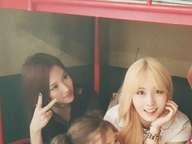 【T公式】TWICE、秋夕に思い出 2015.10.03 「OOH-AHHに」MV撮影現場で モモ’s eye contact #ONCE#ワンス#TWICE