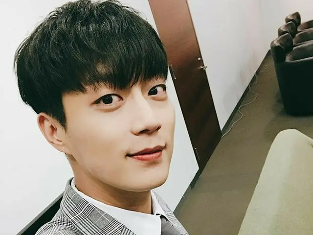 Highlight ドゥジュン、SNS更新。