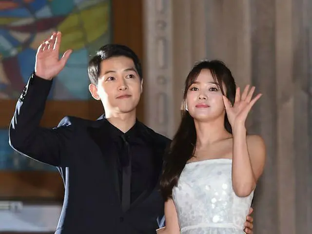 俳優ソン・ジュンギ －ソン・ヘギョ、結婚式の祝歌はFin.K.L 出身オク・チュヒョン。