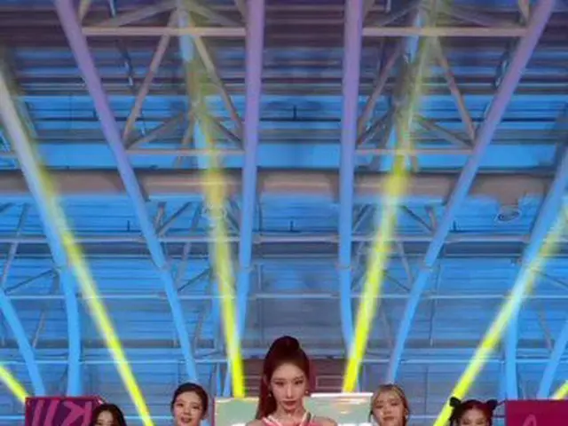 【t公式】ITZY、 #LOCOchallenge #CrownDance #クラウンダンス#ITZY #ITZY #MIDZY #MIDZY #CRAZYIN