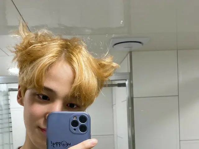 【T公式】ATEEZ、[ #ユノ]寝目が覚めた... 